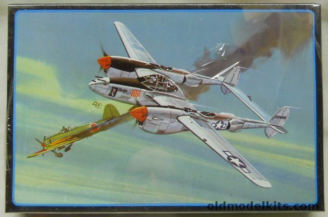 AMT-Frog 1/72 Lockheed P-38J P-38L Lightning, A-606-80 plastic model kit